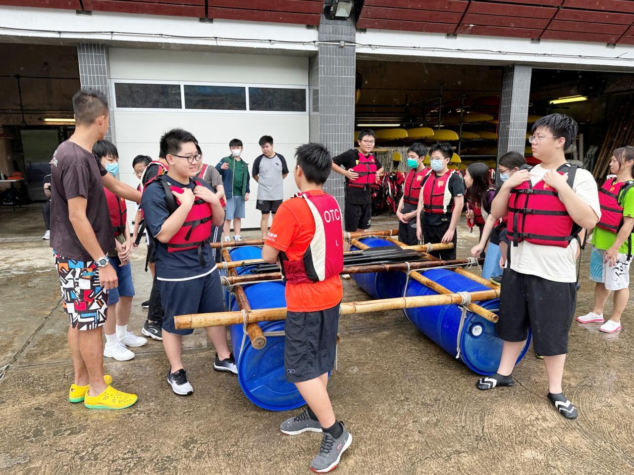 同學透過體驗及分享，了解視障人士日常生活。